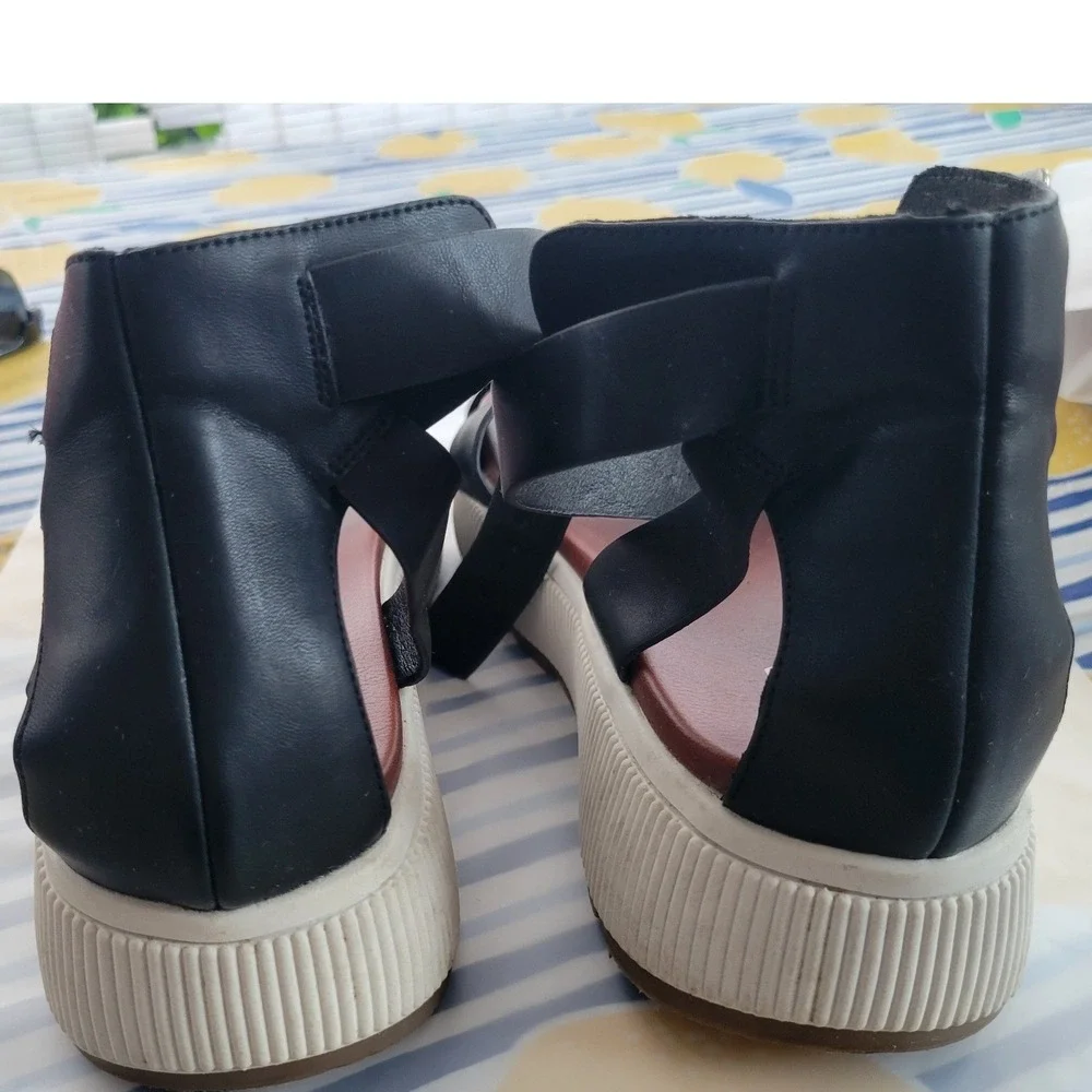 MIA Holi Black Crisscross Ankle Strap Platform Sandals Womens 8M GS1427304